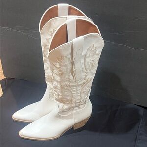 NEW White Cowboy Embroidered Heeled Boots